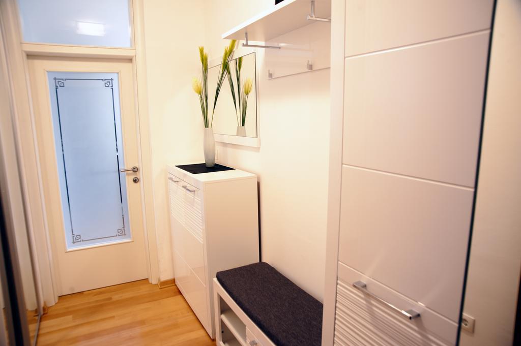 Apartment Vedran Podstrana Esterno foto